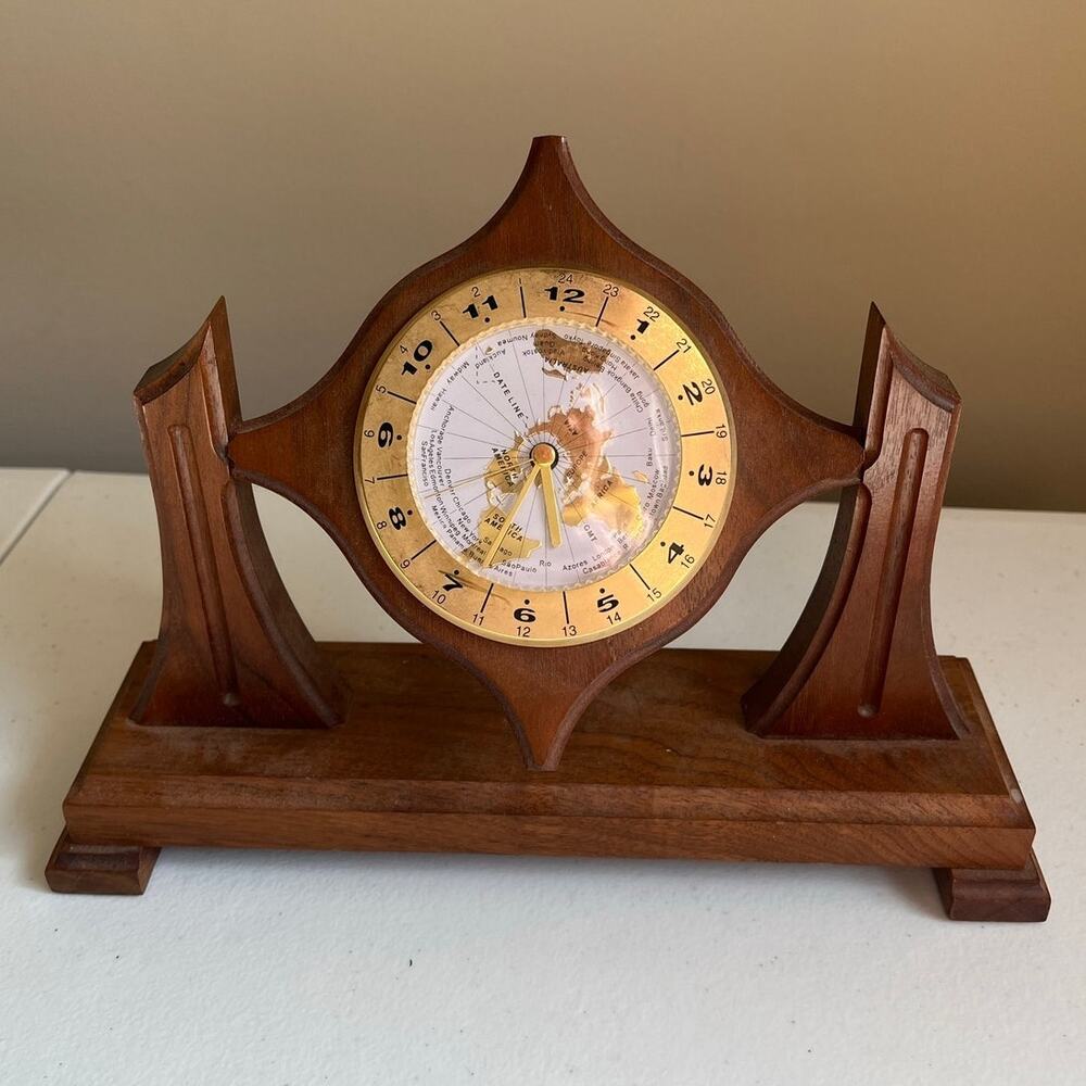 Vintage Mid Century Mike Leitner Wood World Map Mantel Clock Quartz Ticking
